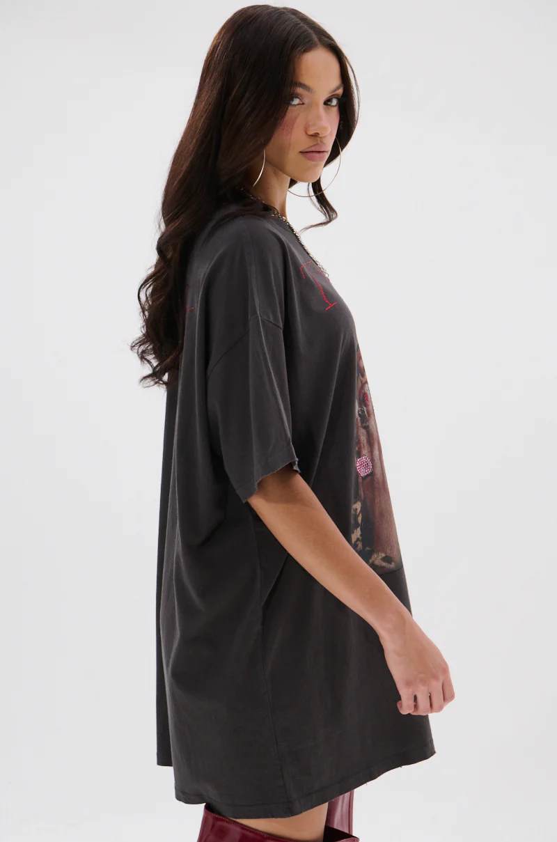 TYLA GRAPHIC T-SHIRT DRESS WITH DISTRESSING - Image 4