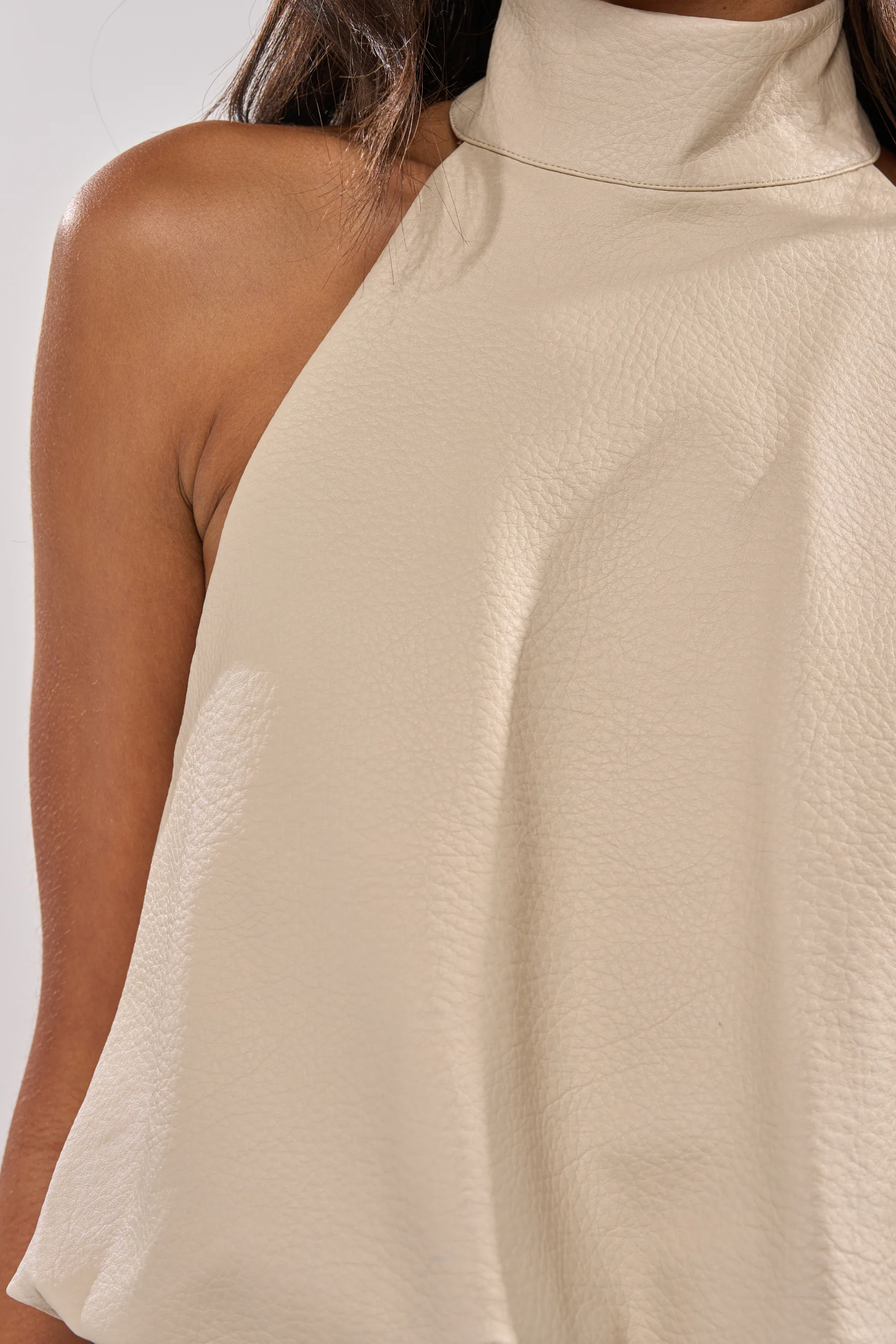 UBAE LEATHER TOP - Image 9