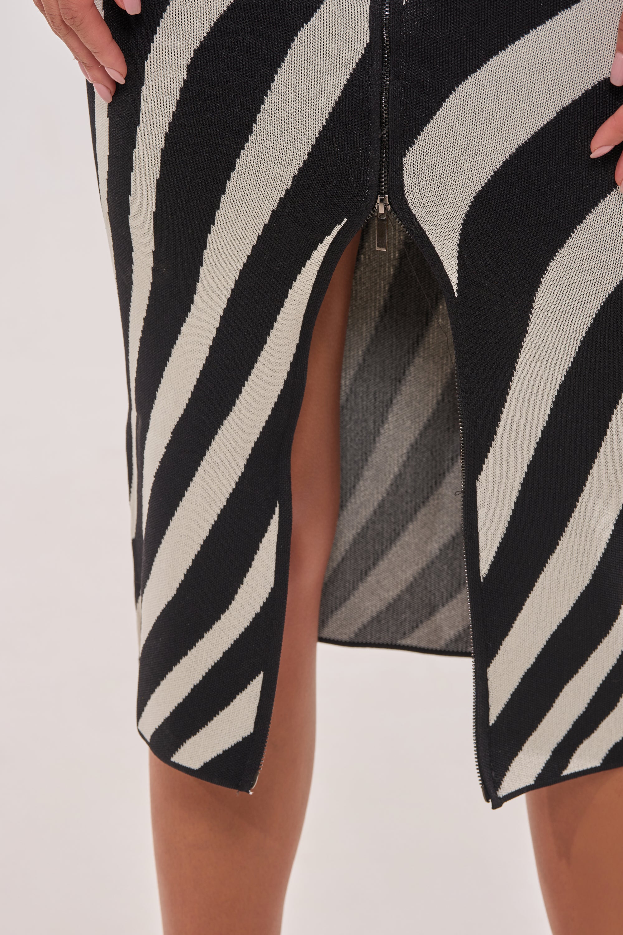 UNDER MY SPELL MIDI DRESS - Image 11