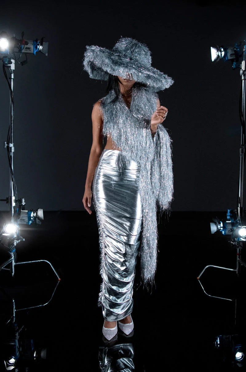 UNDER THE LIGHTS TINSEL BOA - Image 8
