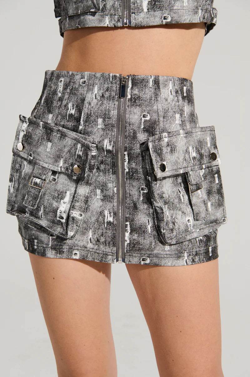 UNREAL ZIP UP MINI SKIRT - Image 6