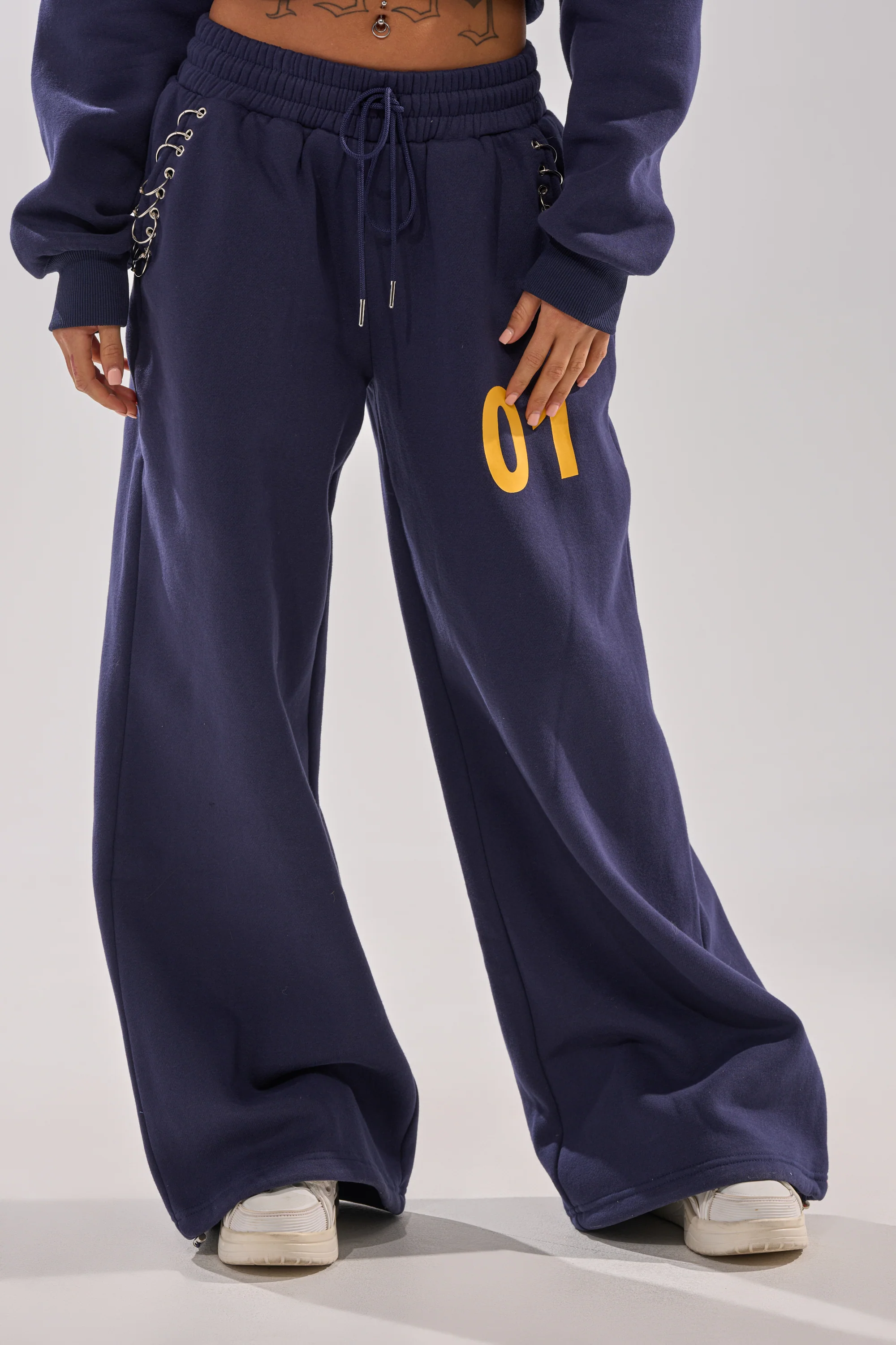 UNTAMED METAL RING JOGGER - Image 3