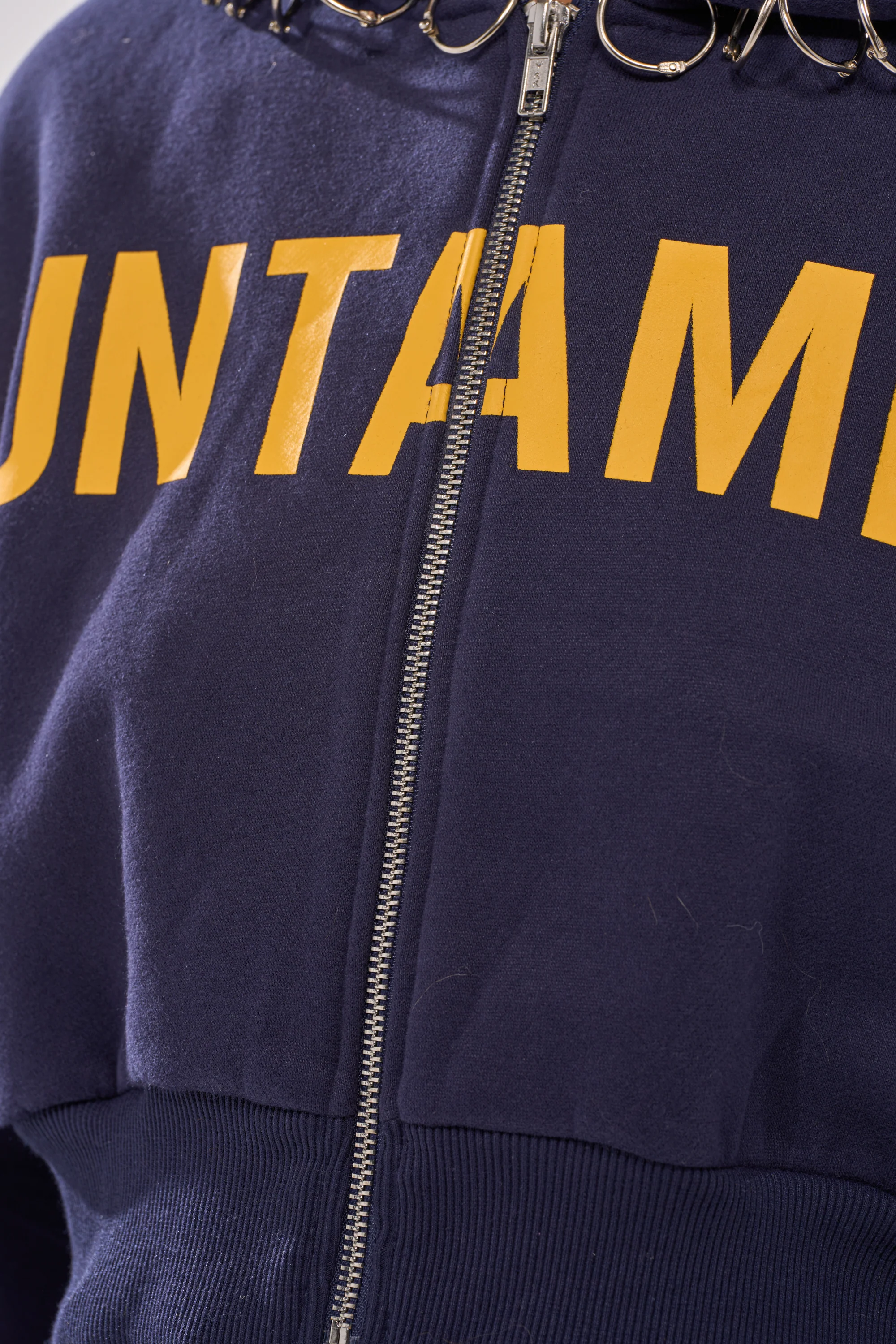 UNTAMED METAL RING SWEATSHIRT - Image 14