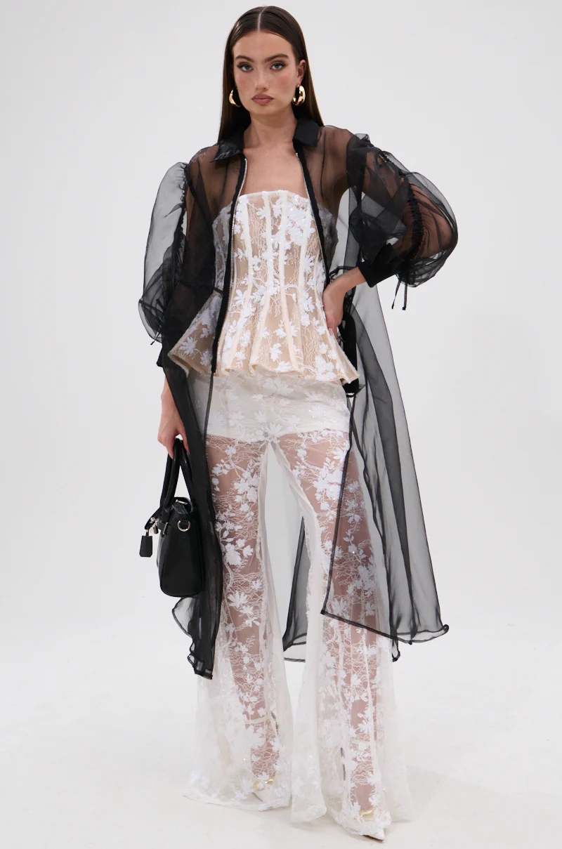 UP NEXT LACE CORSET TOP IN WHITE - Image 7
