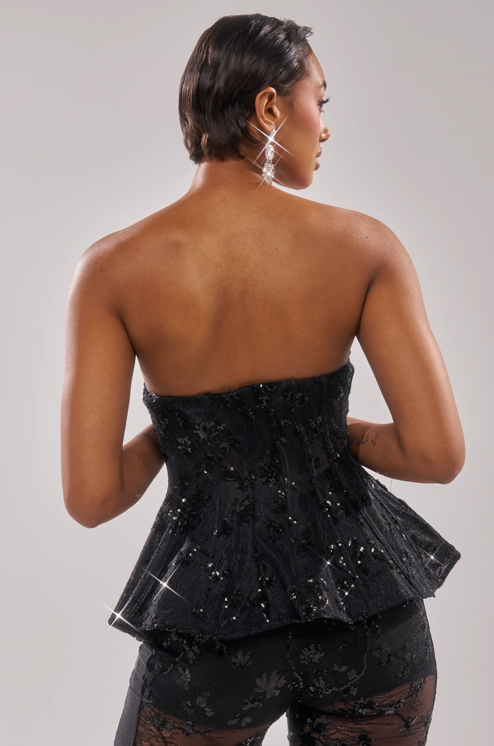UP NEXT LACE CORSET TOP - Image 3