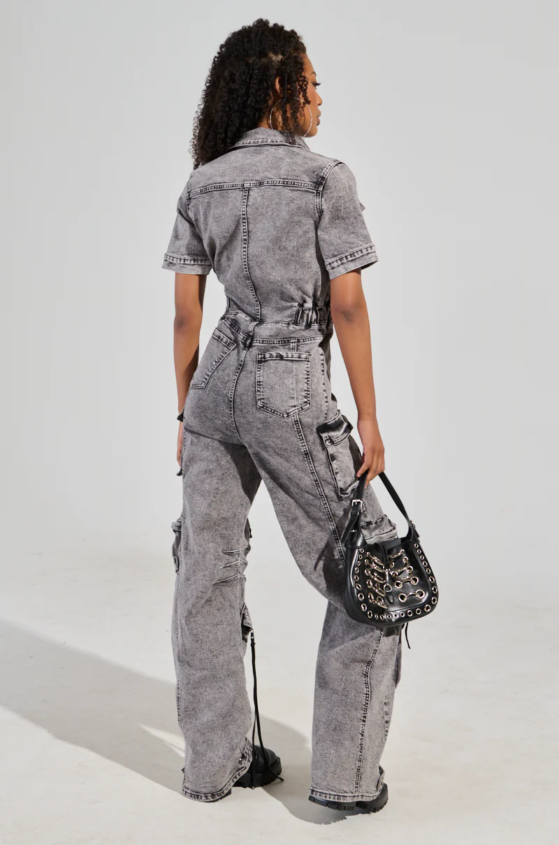 UTILITY CARGO DENIM JUMPSUIT IN GREY - Image 5