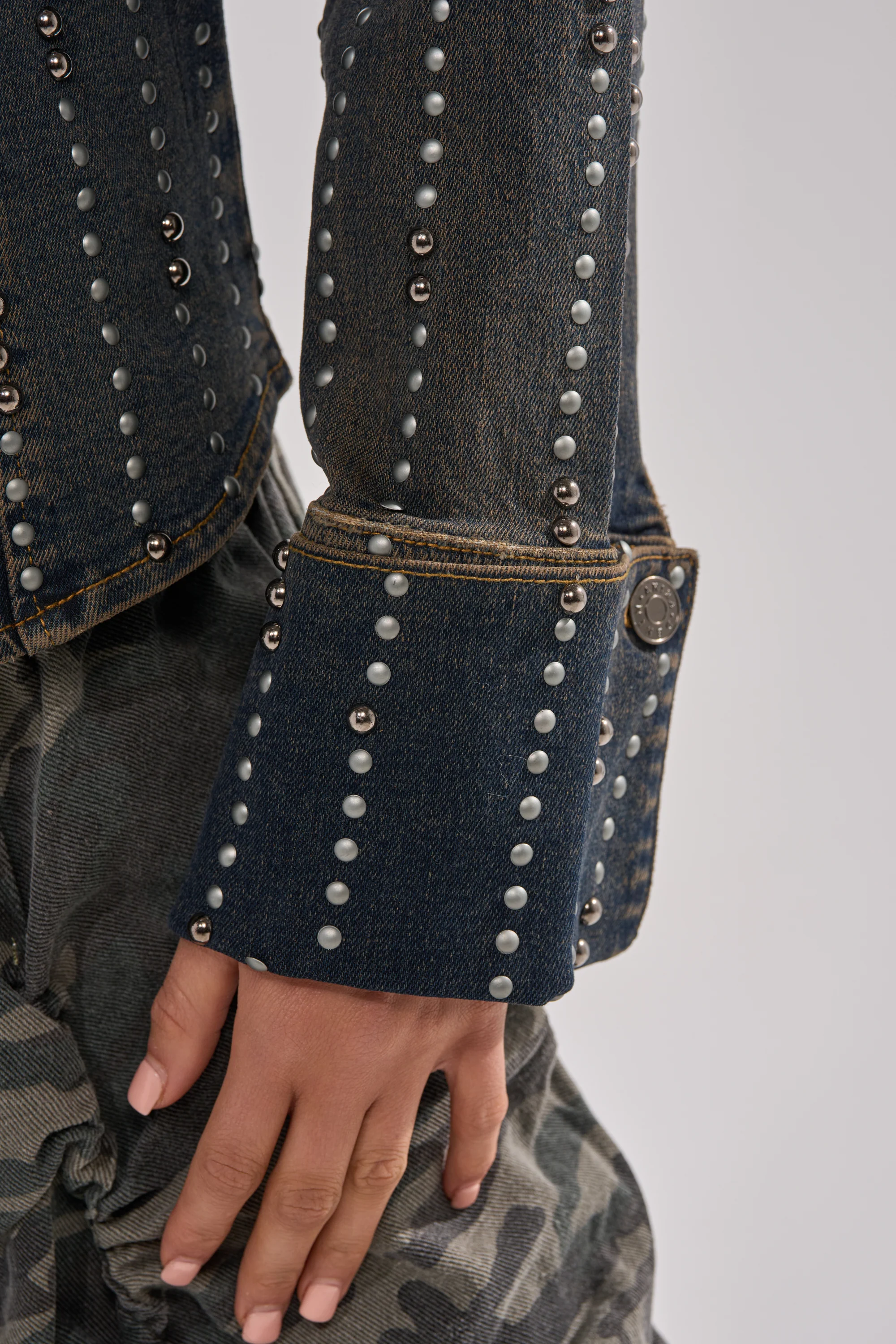 VANJA STUDDED DENIM BUTTON DOWN - Image 12