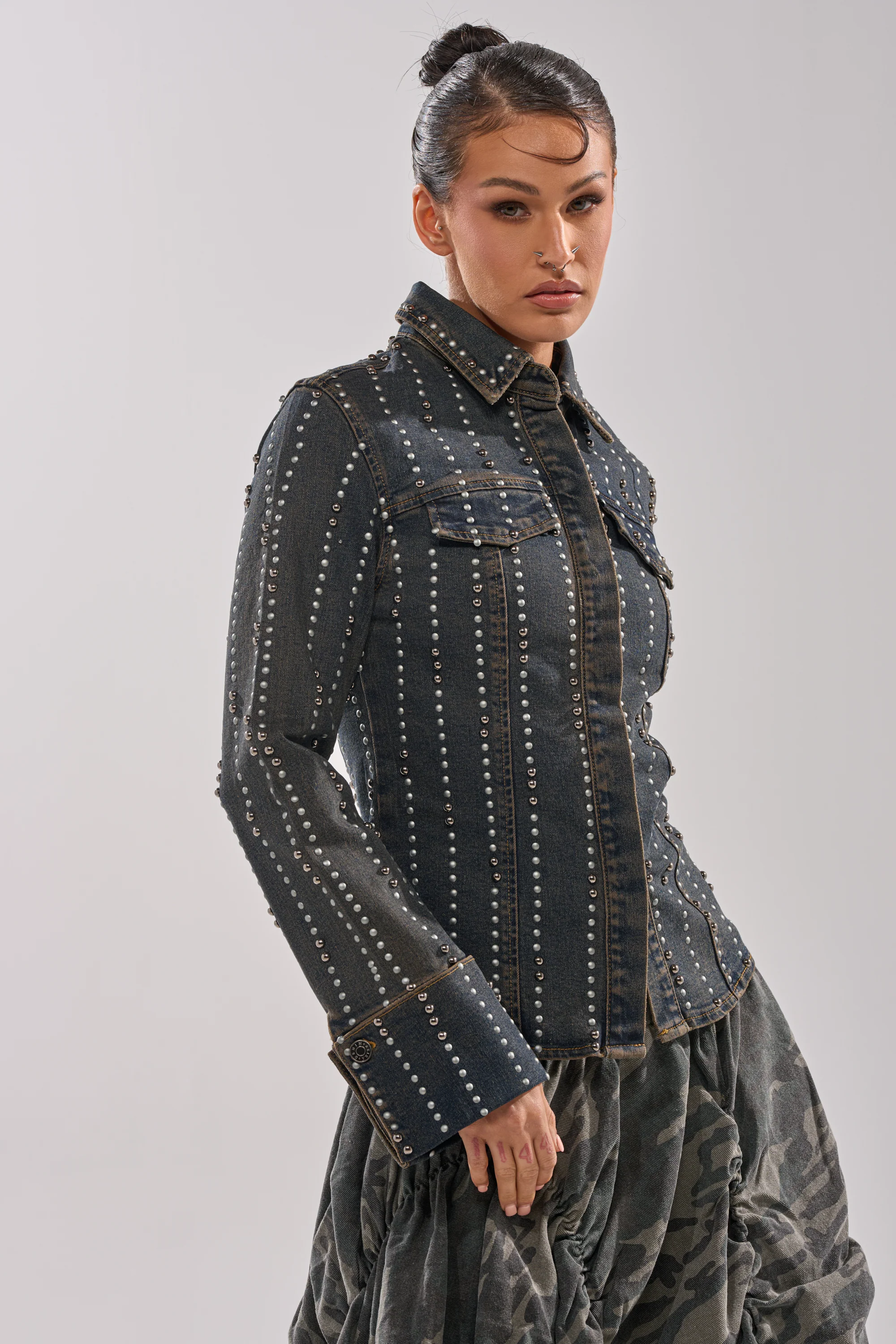 VANJA STUDDED DENIM BUTTON DOWN - Image 6