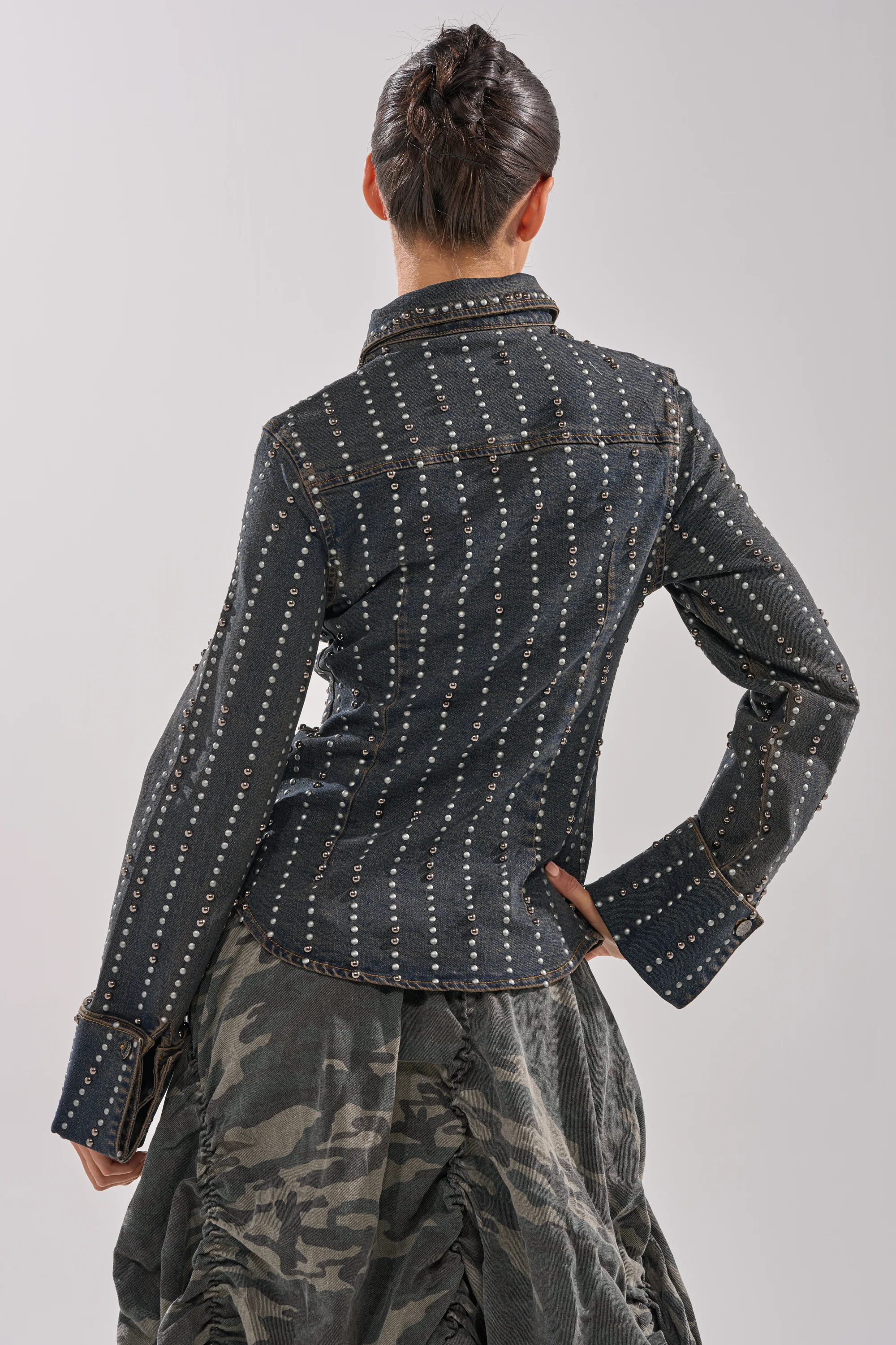 VANJA STUDDED DENIM BUTTON DOWN - Image 8