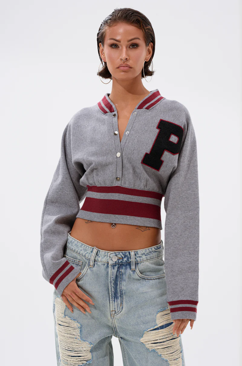 VARSITY TEAM BUTTON DOWN SWEATER IN HEATHER GREY - Image 3