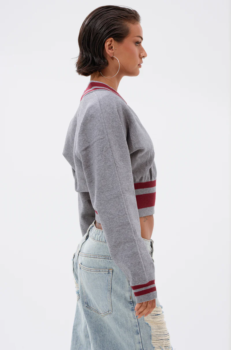 VARSITY TEAM BUTTON DOWN SWEATER IN HEATHER GREY - Image 4