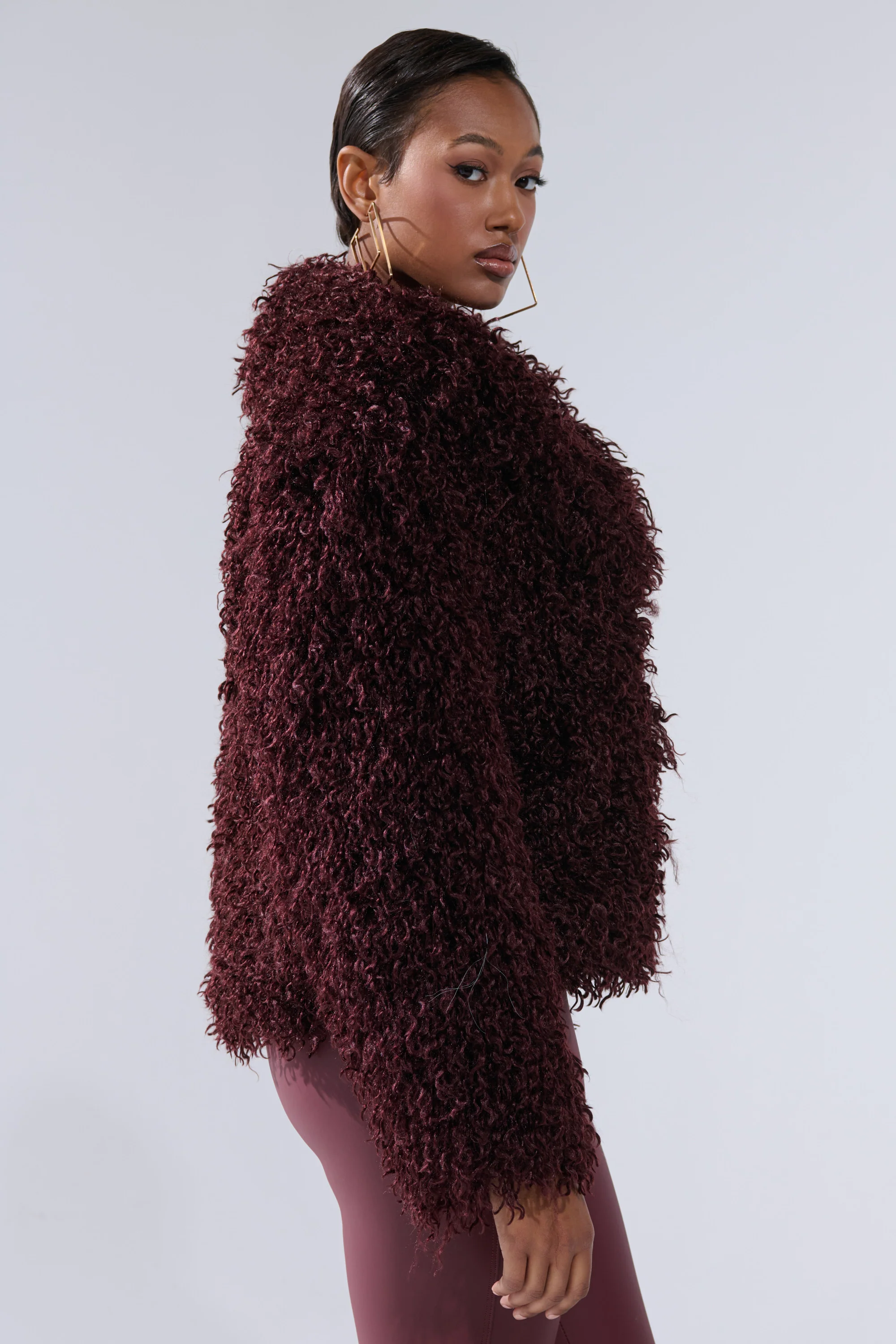 VENUS FAUX FUR COAT - Image 4