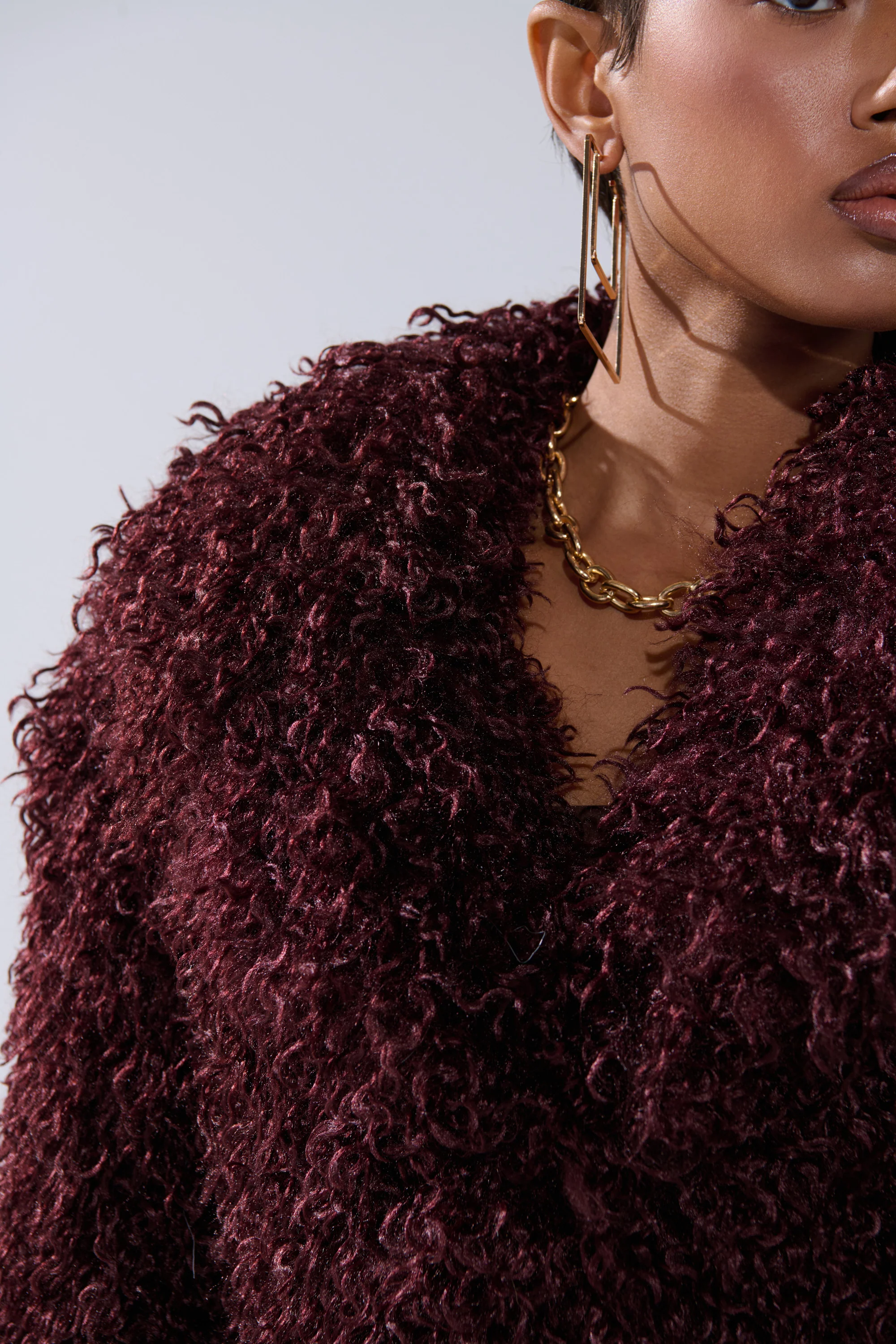VENUS FAUX FUR COAT - Image 9