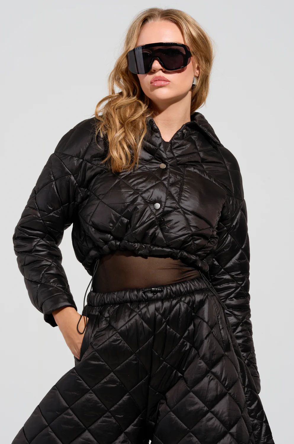 VIVI CROPPED PUFFER BOMBER IN BLACK - Image 2