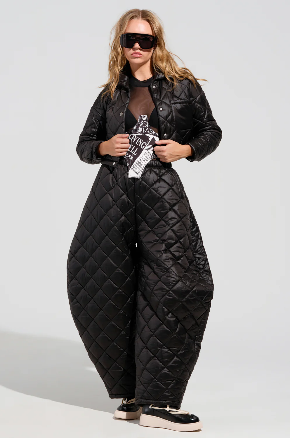VIVI OVERSIZED PUFFER PANTS IN BLACK - Image 10