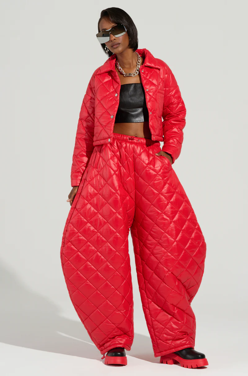 VIVI OVERSIZED PUFFER PANTS IN RED - Image 6