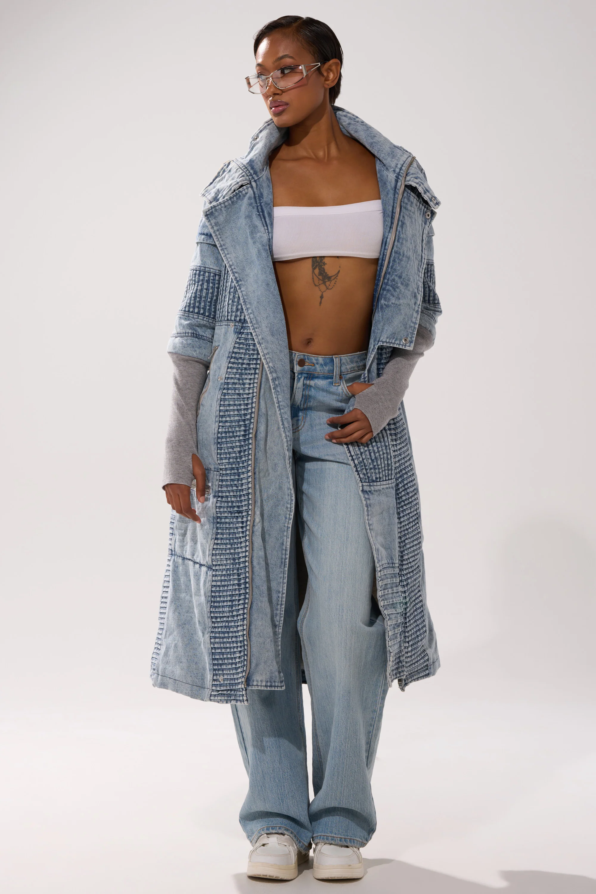 VORTEX DENIM TRENCH COAT IN BLUE - Image 4