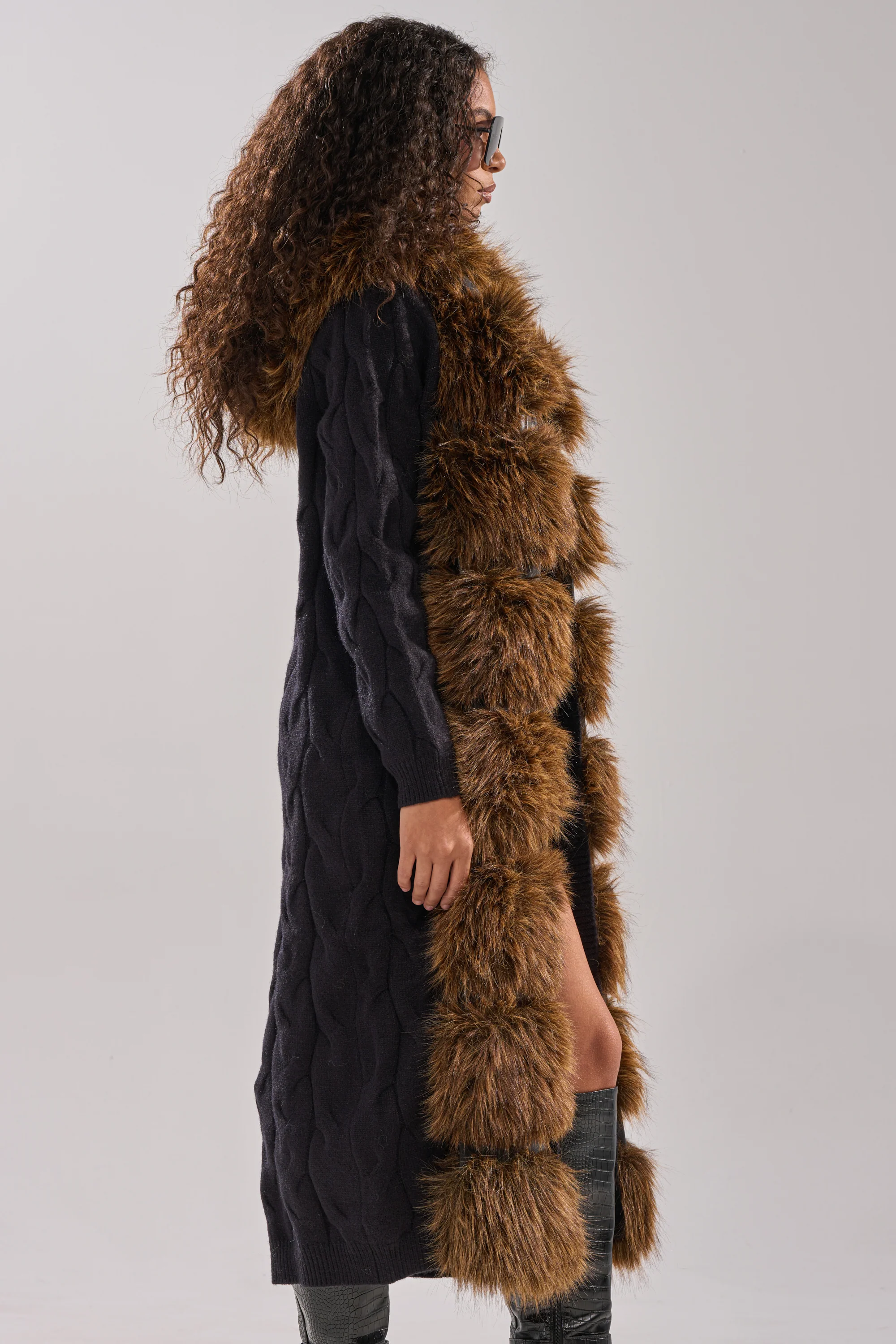 WARM ME UP LONG CARDIGAN WITH FUR - Image 6