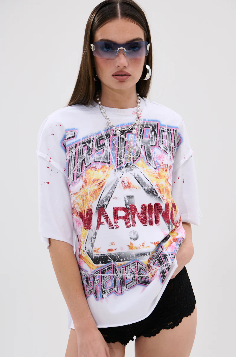 WARNING SIGNS CROPPED GRAPHIC TEE - Image 3