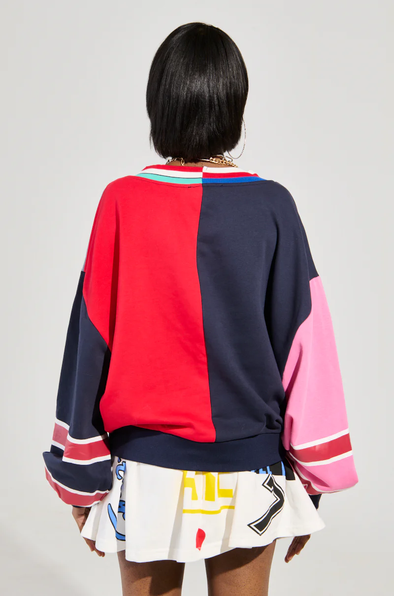 WE ARE INFINITE V-NECK SWEATSHIRT - Image 5