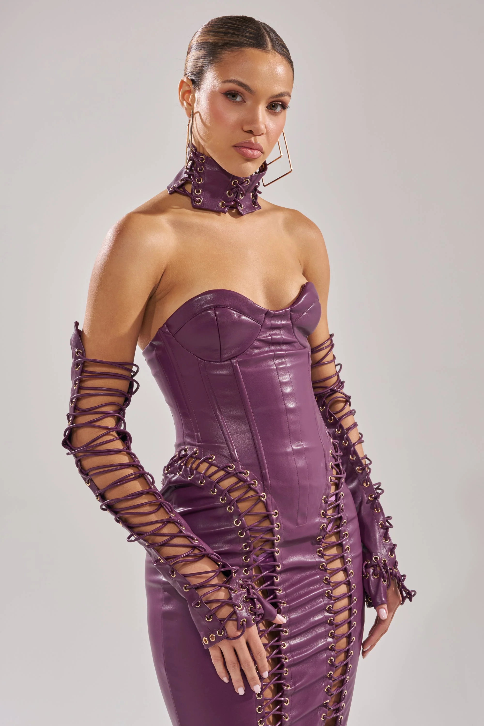 WHAT THE HELLY CHOKER - Image 5
