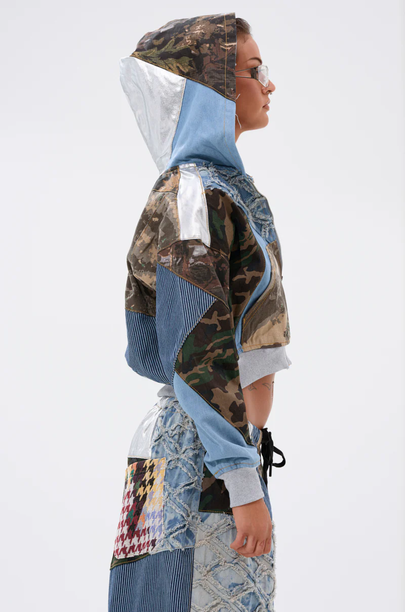 WILD AND FREE ZIP UP SWEATSHIRT - Image 4