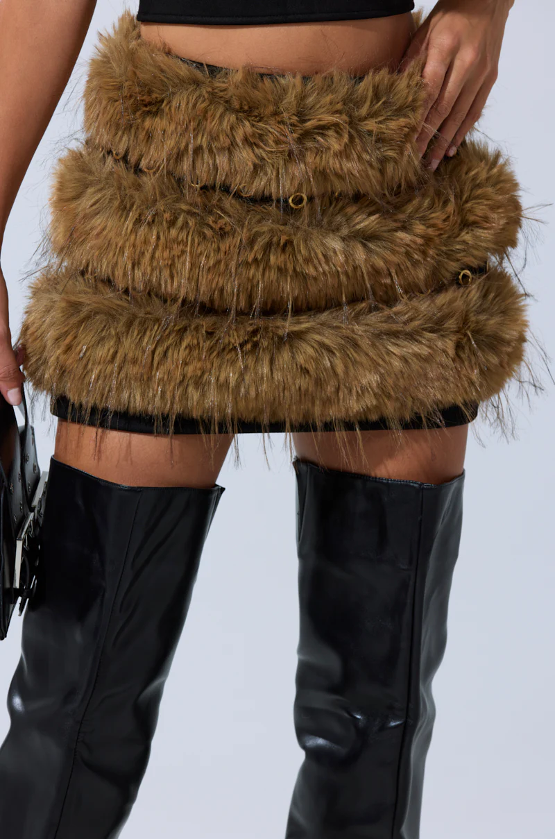 WILD AND FREE FUR MINI SKIRT - Image 2