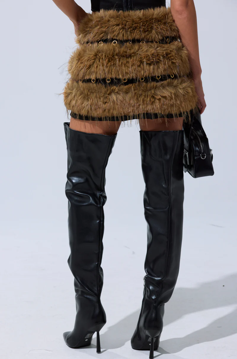 WILD AND FREE FUR MINI SKIRT - Image 6
