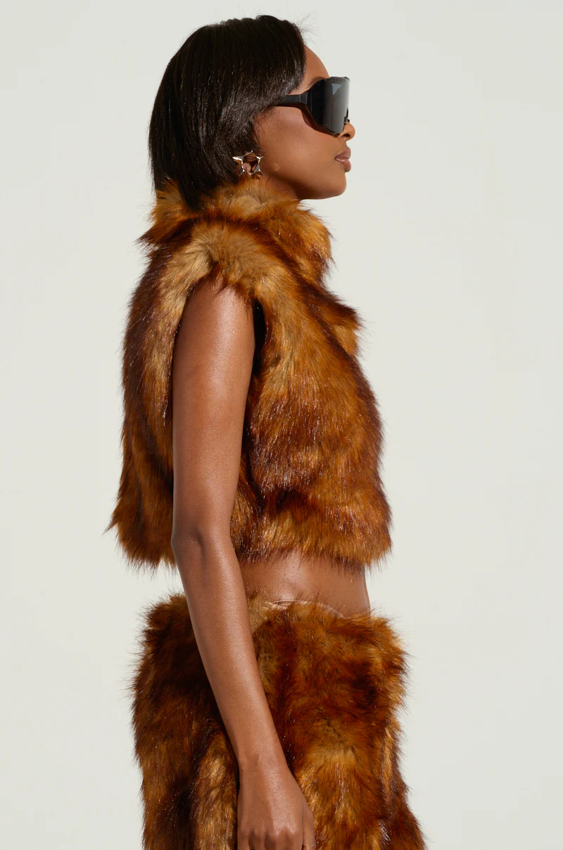 WILD CHILD CROPPED FUR VEST - Image 3