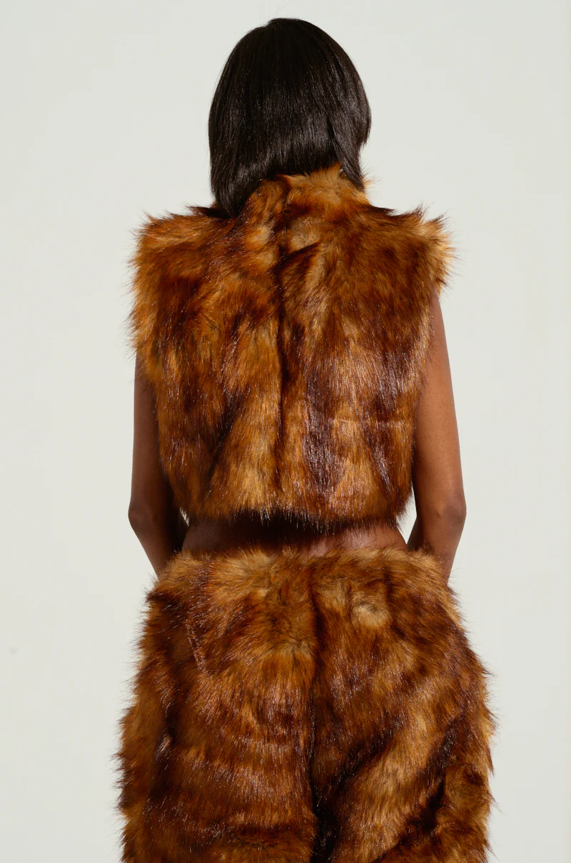 WILD CHILD CROPPED FUR VEST - Image 4