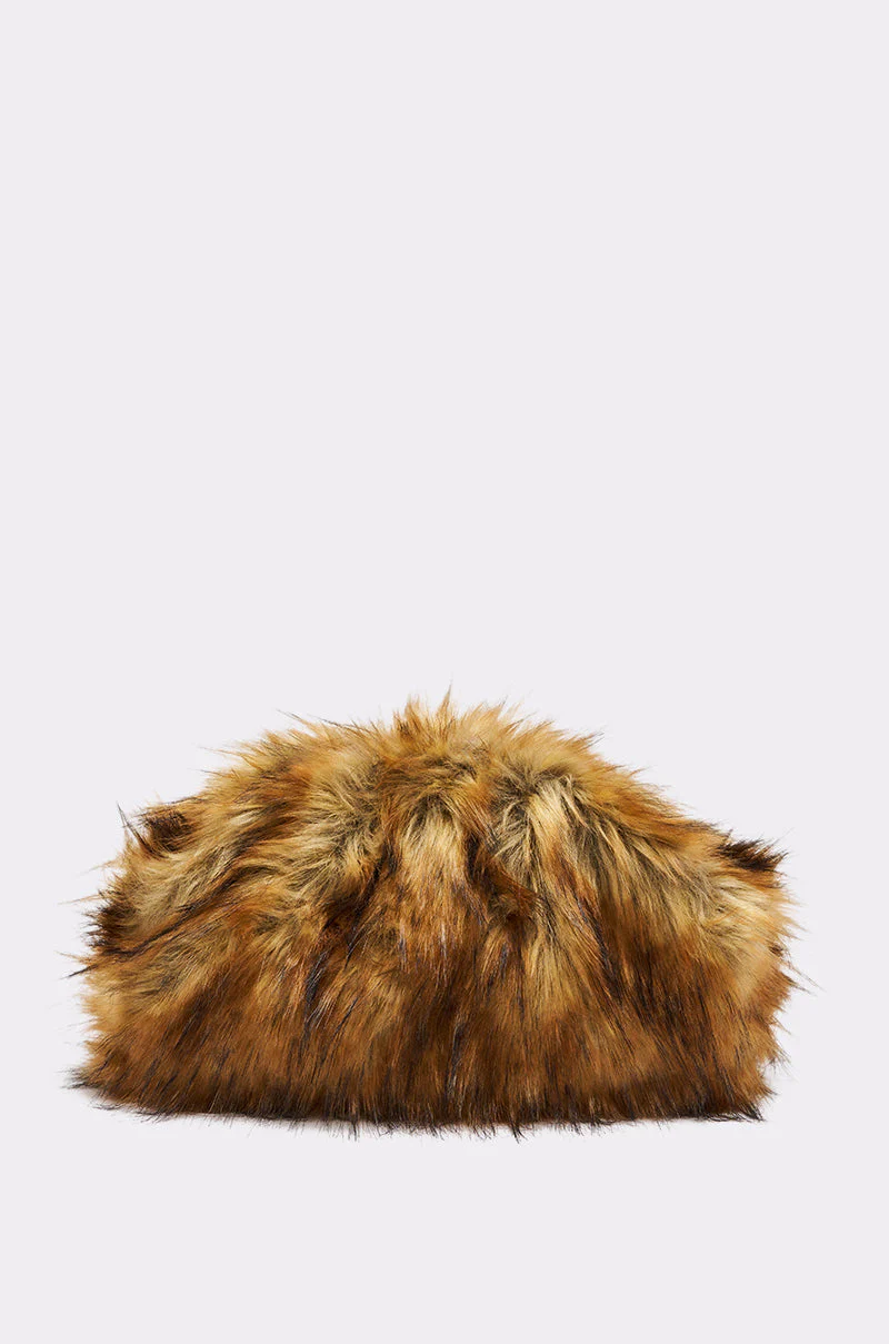 WILD CHILD FAUX FUR CLUTCH - Image 3