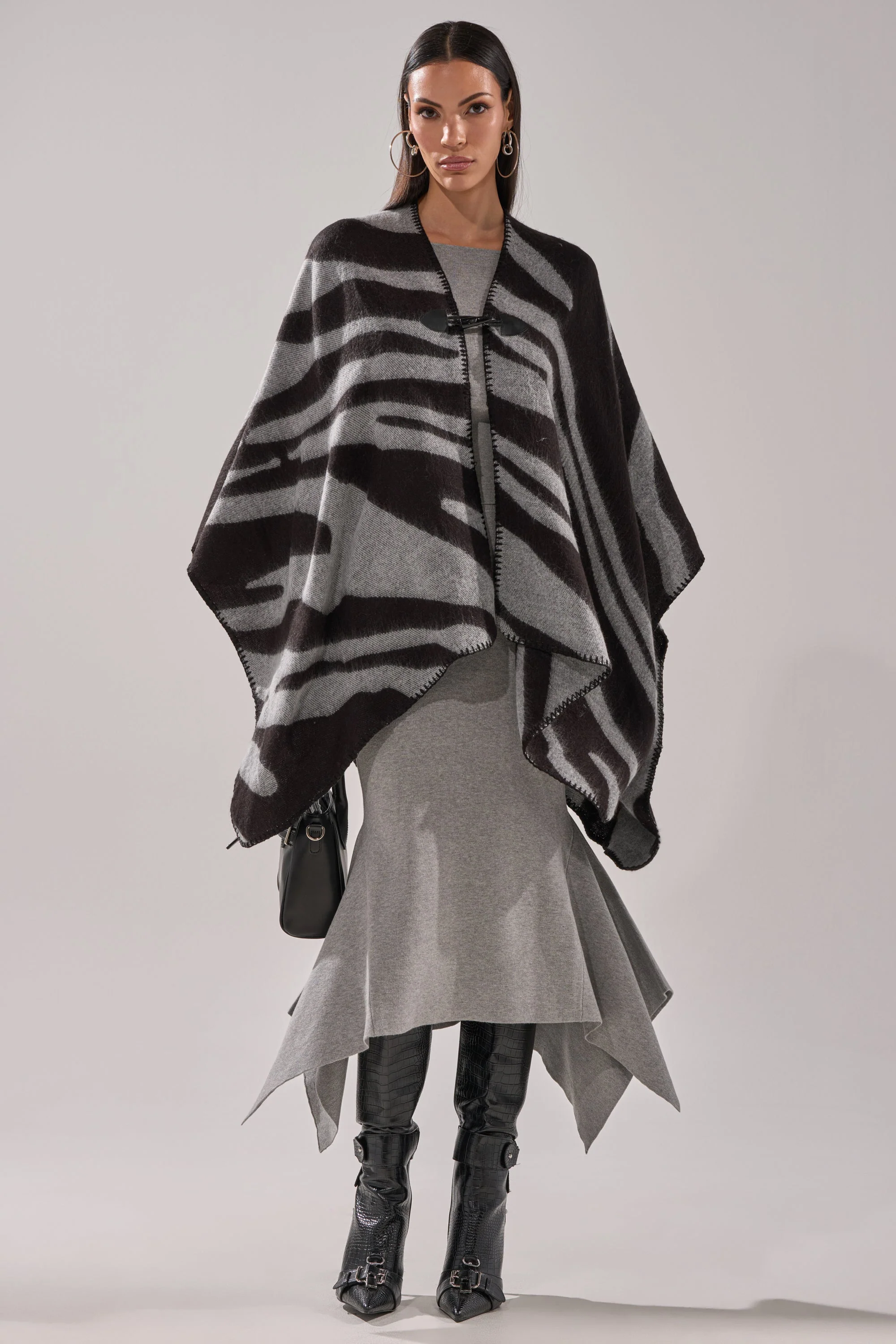 WILD CHILD KNIT PONCHO - Image 6