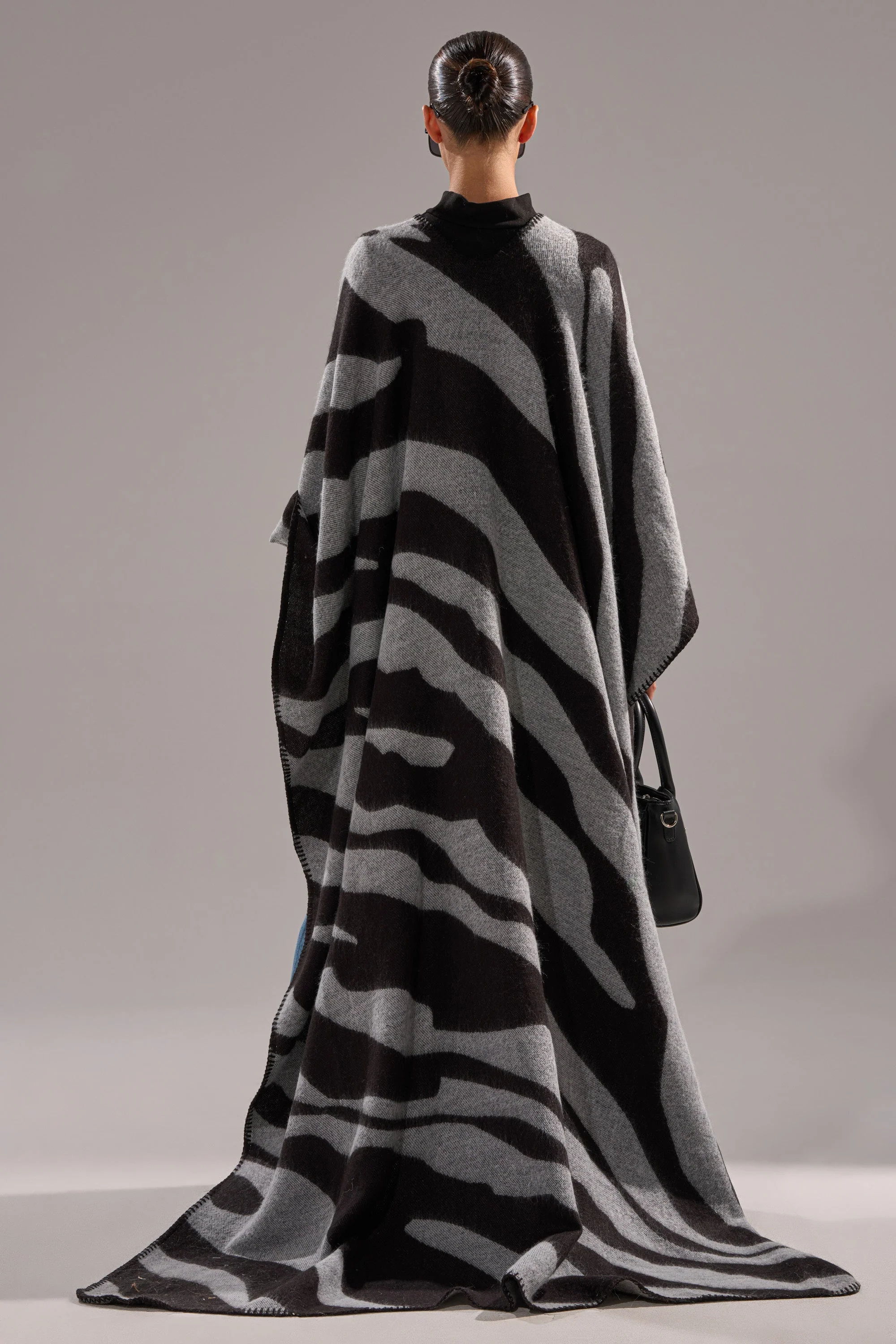WILD ONE KNIT MAXI PONCHO - Image 7