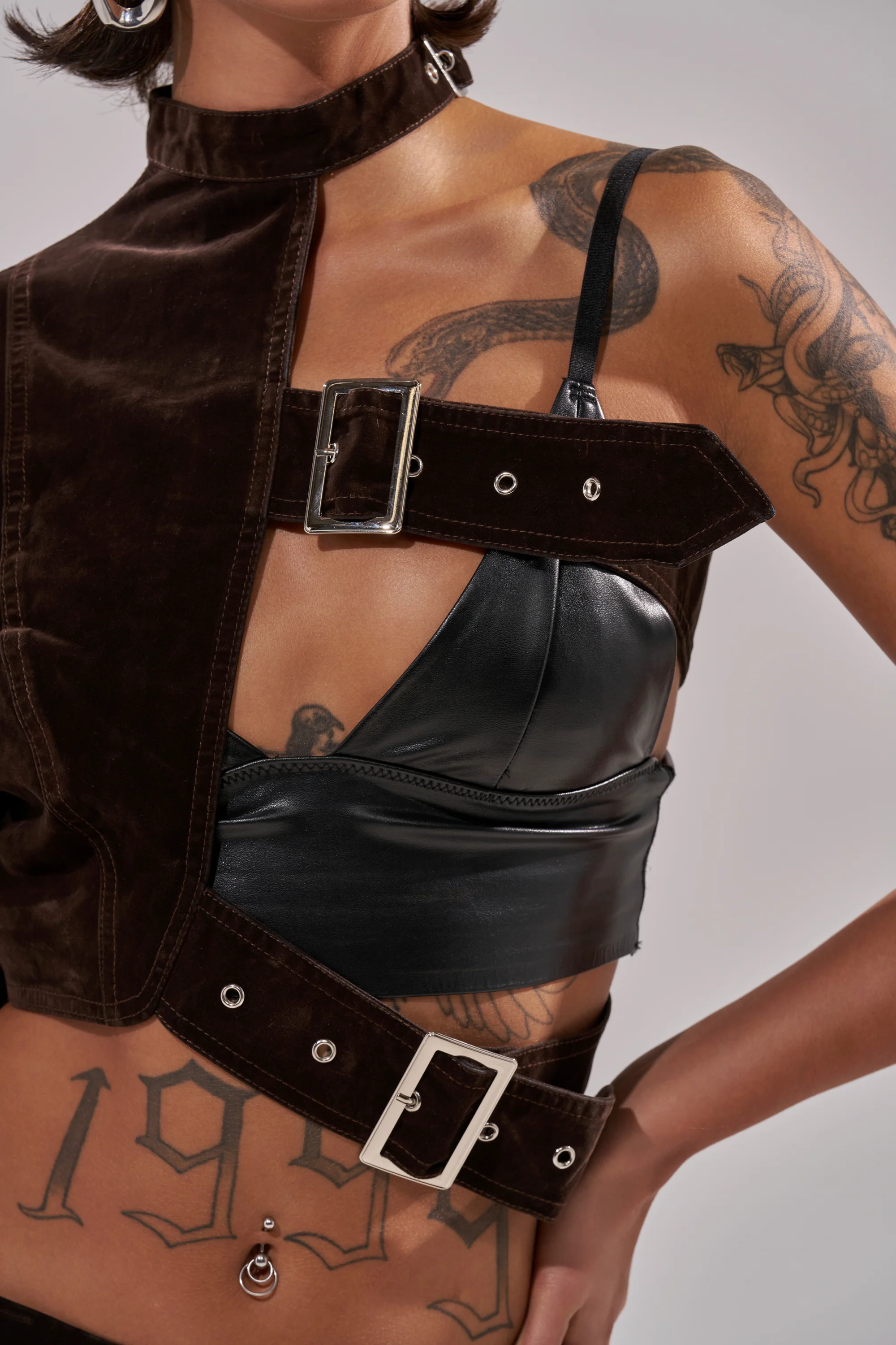 WILD SIDE SINGLE SLEEVE FUR TOP - Image 10