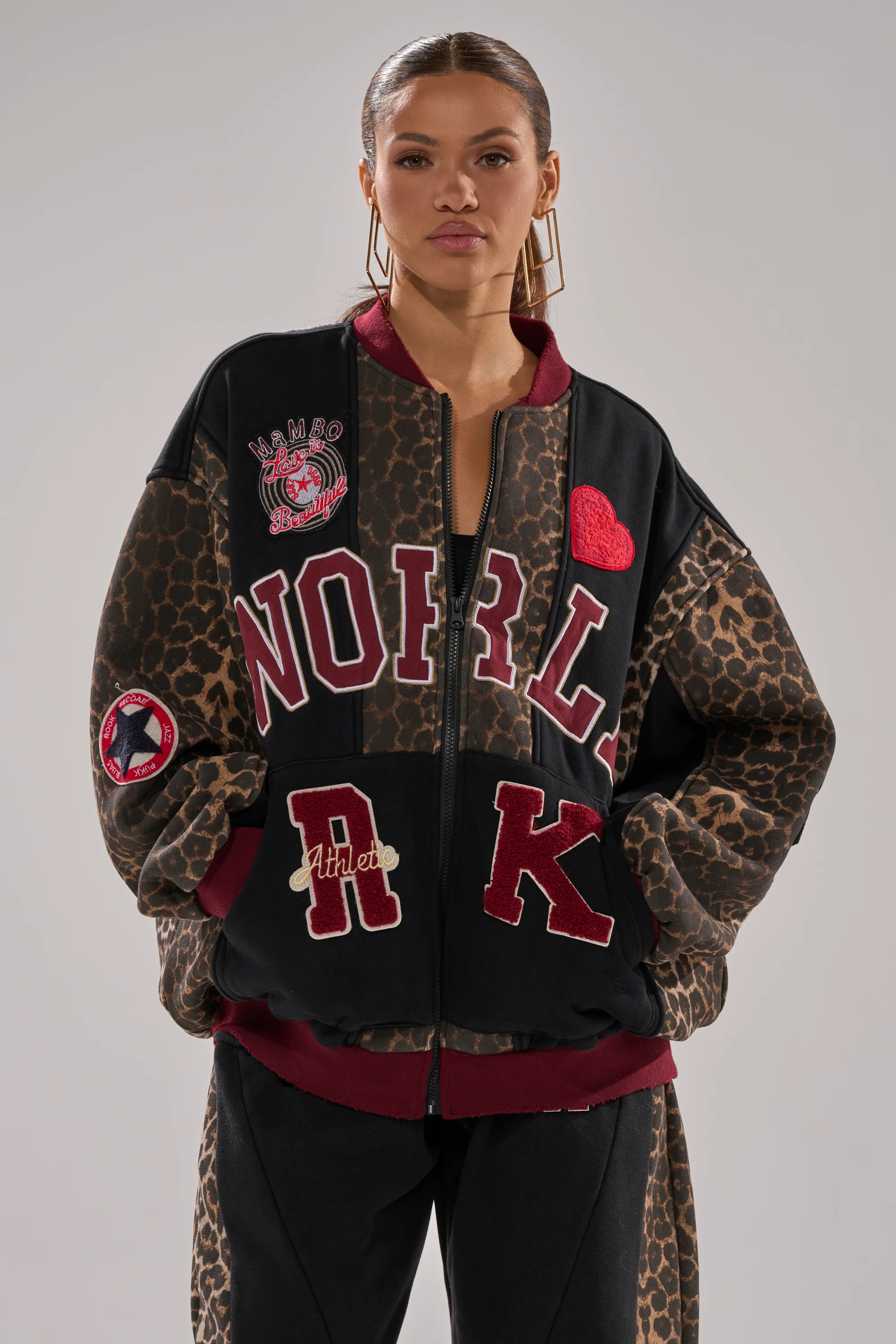 WORLD HOLD ON ZIP UP SWEATSHIRT - Image 2