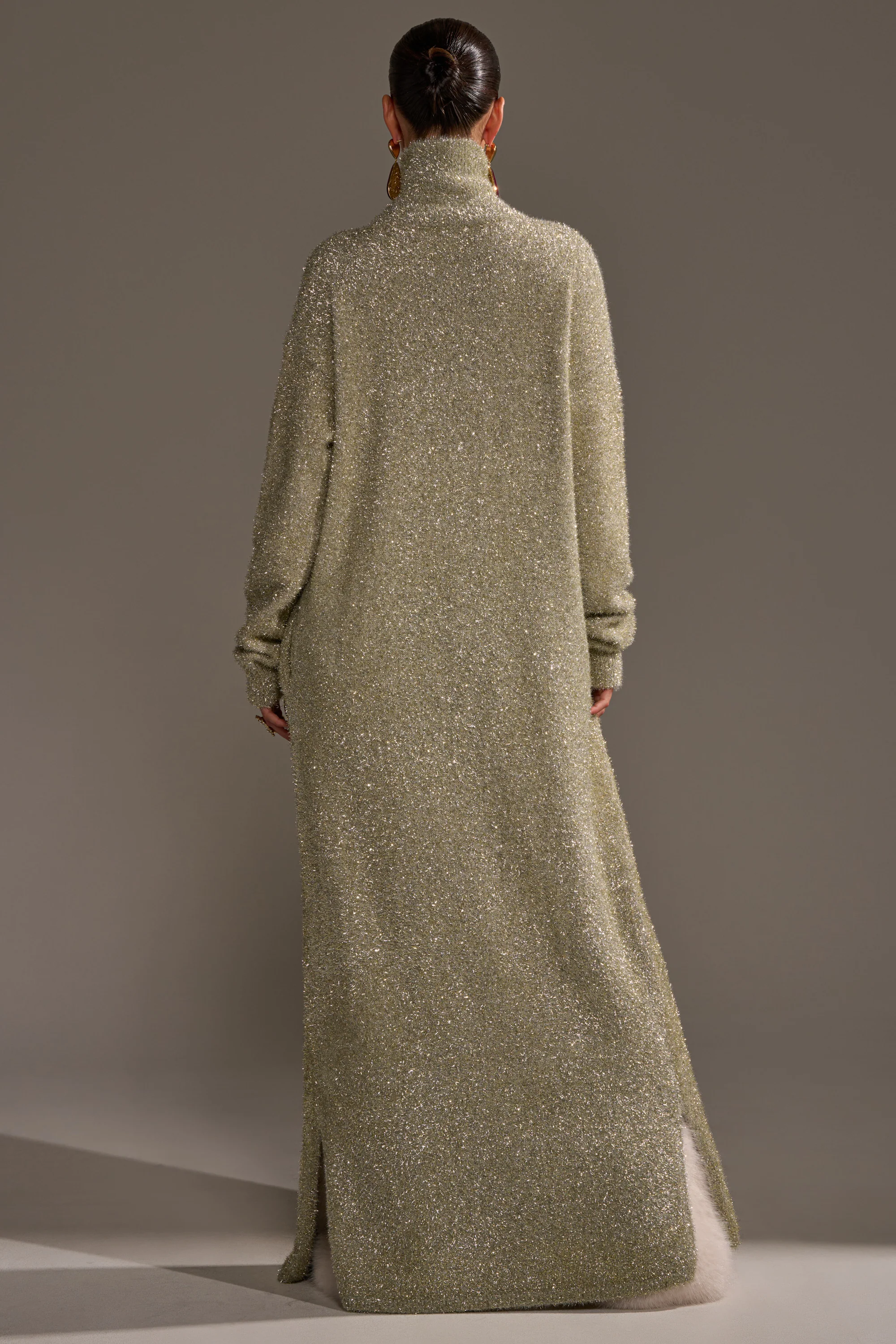 WORTHY OF LOVE LONG SLEEVE METALLIC SWEATER IN GOLD - Image 5