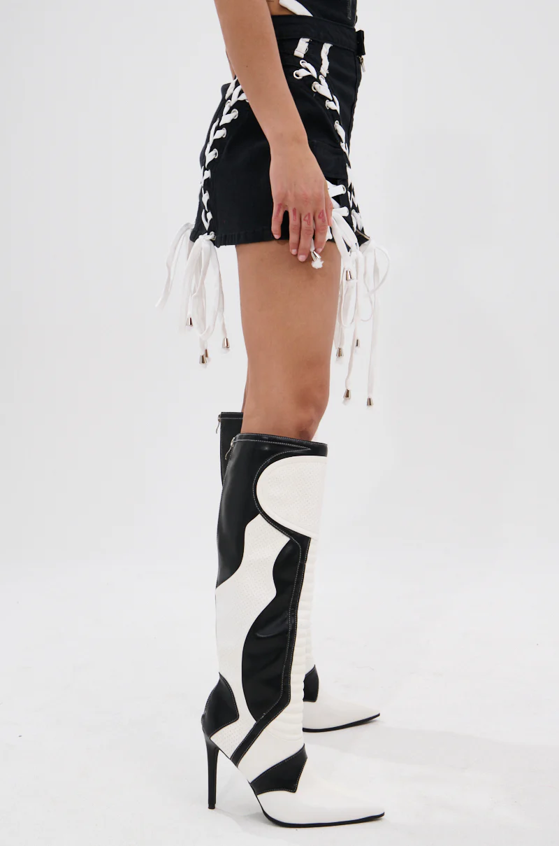 WRAPPED UP DENIM SKIRT WITH LACE UP - Image 4