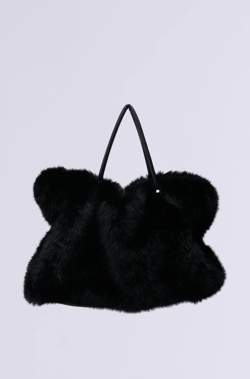 YETI LARGE FAUX FUR TOTE IN BLACK - Image 5