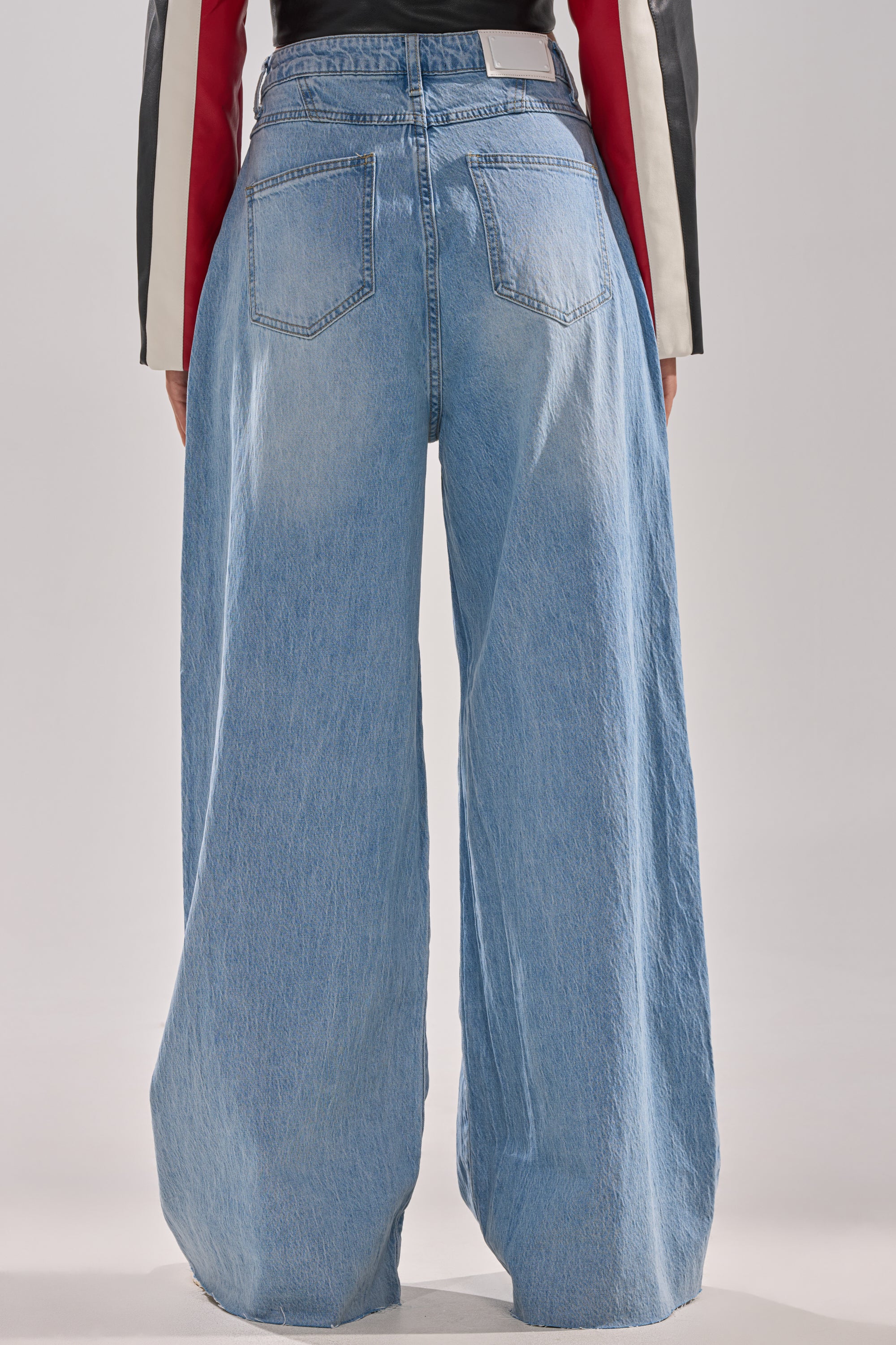YOU BET DRAWSTRING WIDE LEG JEANS - Image 4