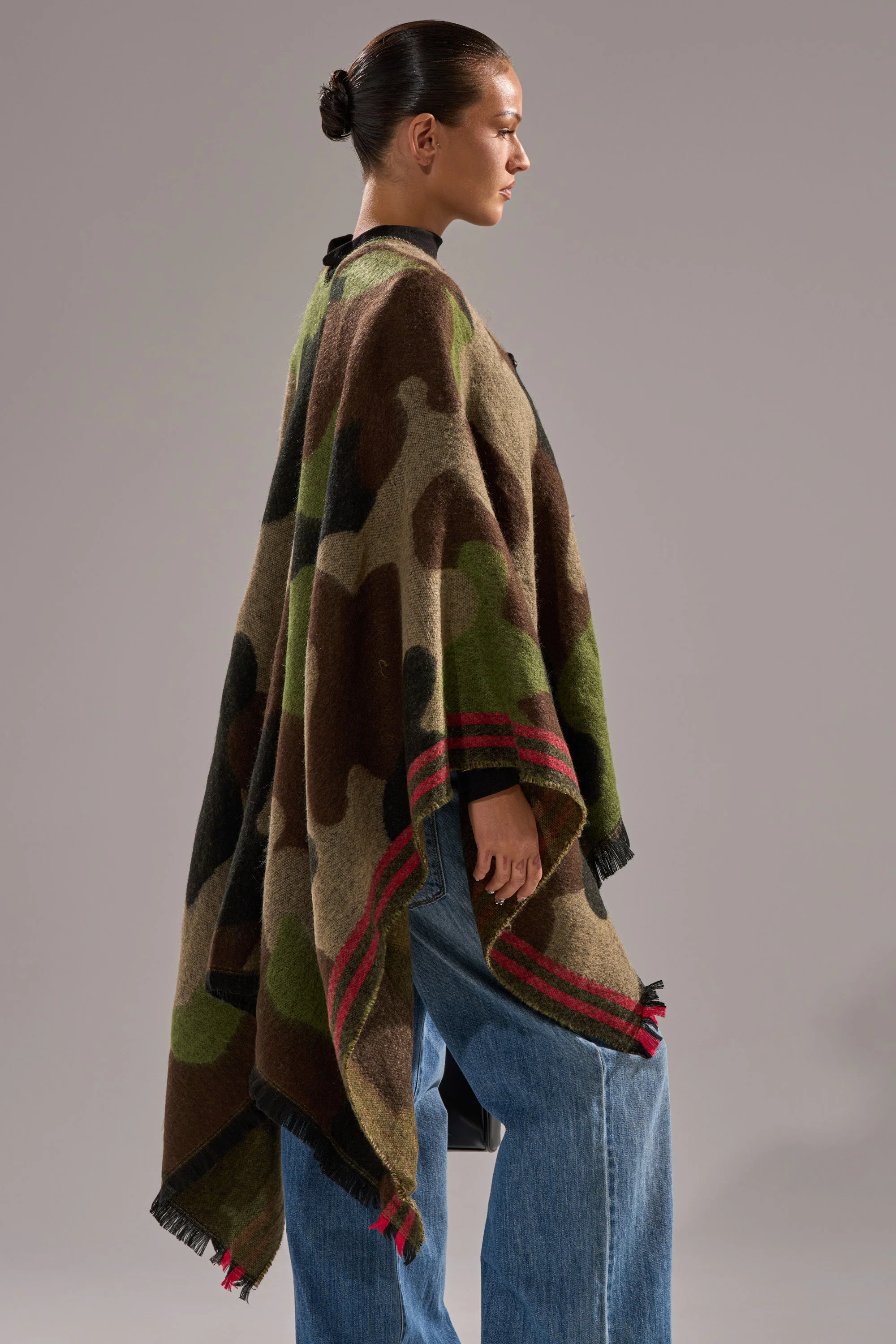 YOU CAN'T SEE ME CAMO PONCHO - Image 3