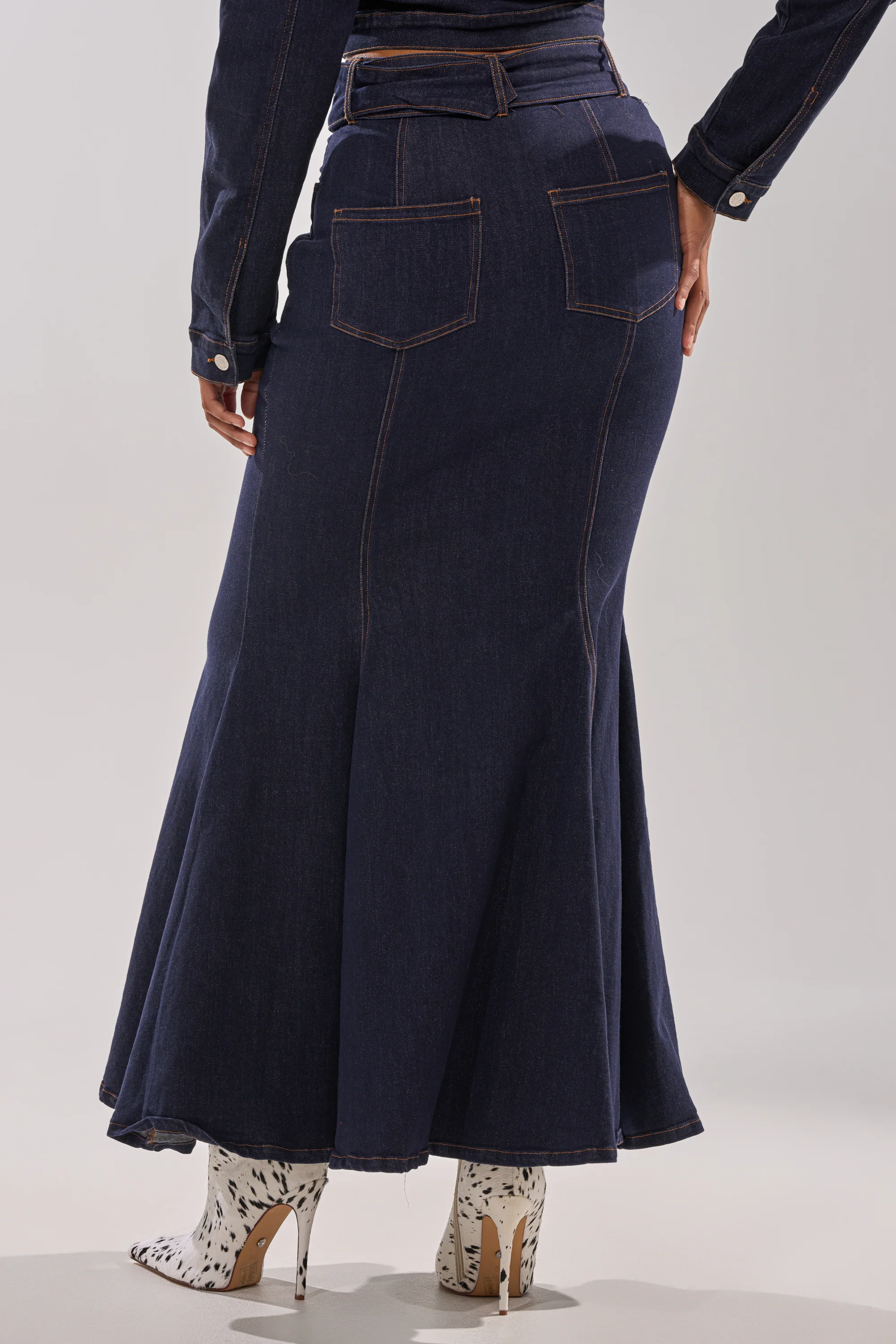YOU GOT ME SPINNING DENIM MAXI SKIRT - Image 5