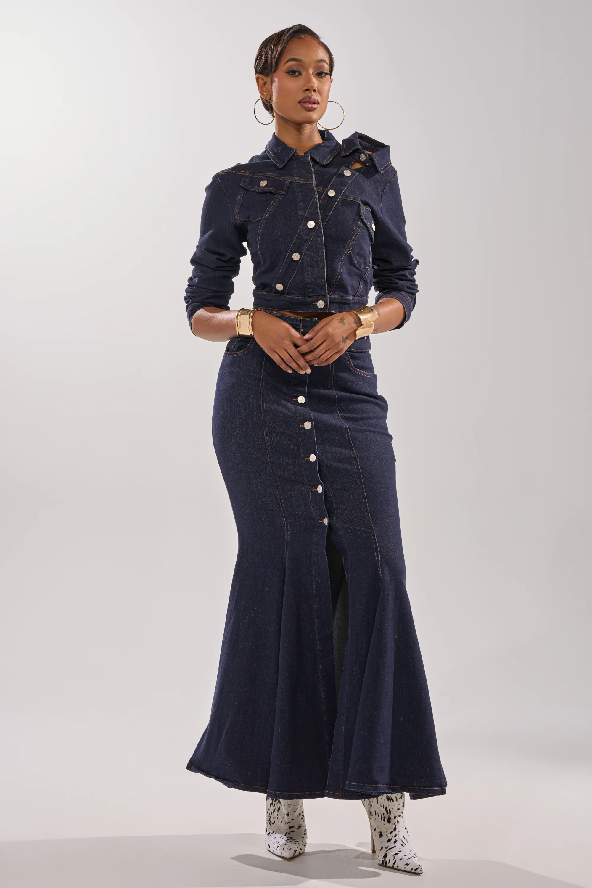 YOU GOT ME SPINNING DENIM MAXI SKIRT - Image 6