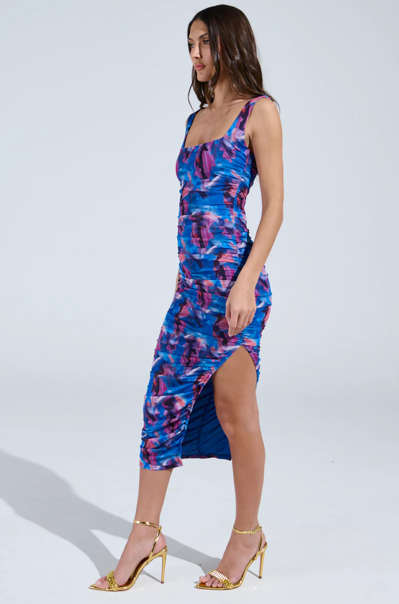 YOU MAKE ME BLUSH ABSTRACT MIDI DRESS - Image 6