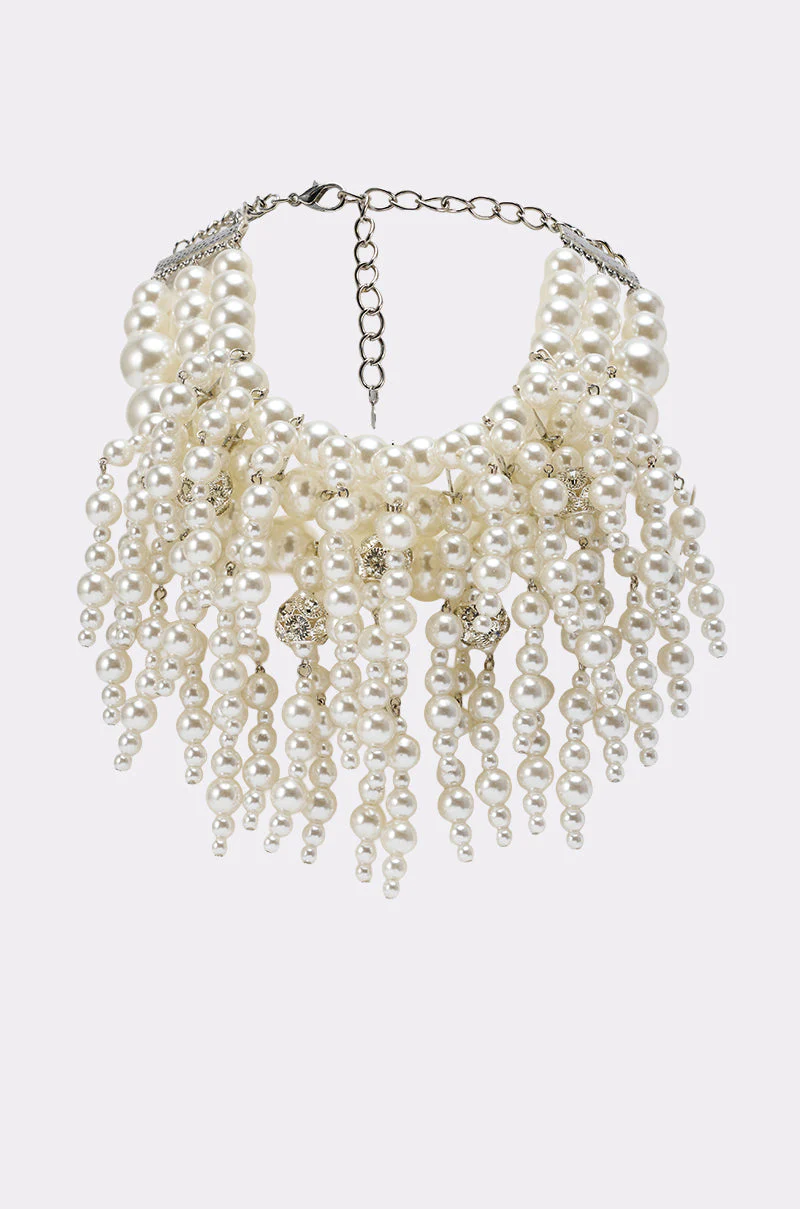 YOURS TRULY PEARL STATEMENT NECKLACE - Image 3