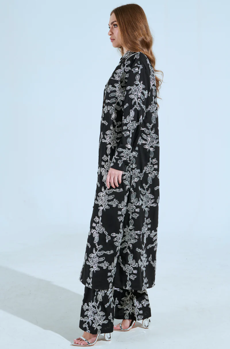 ZIGGY EMBROIDERED LONG BUTTON DOWN TOP - Image 4