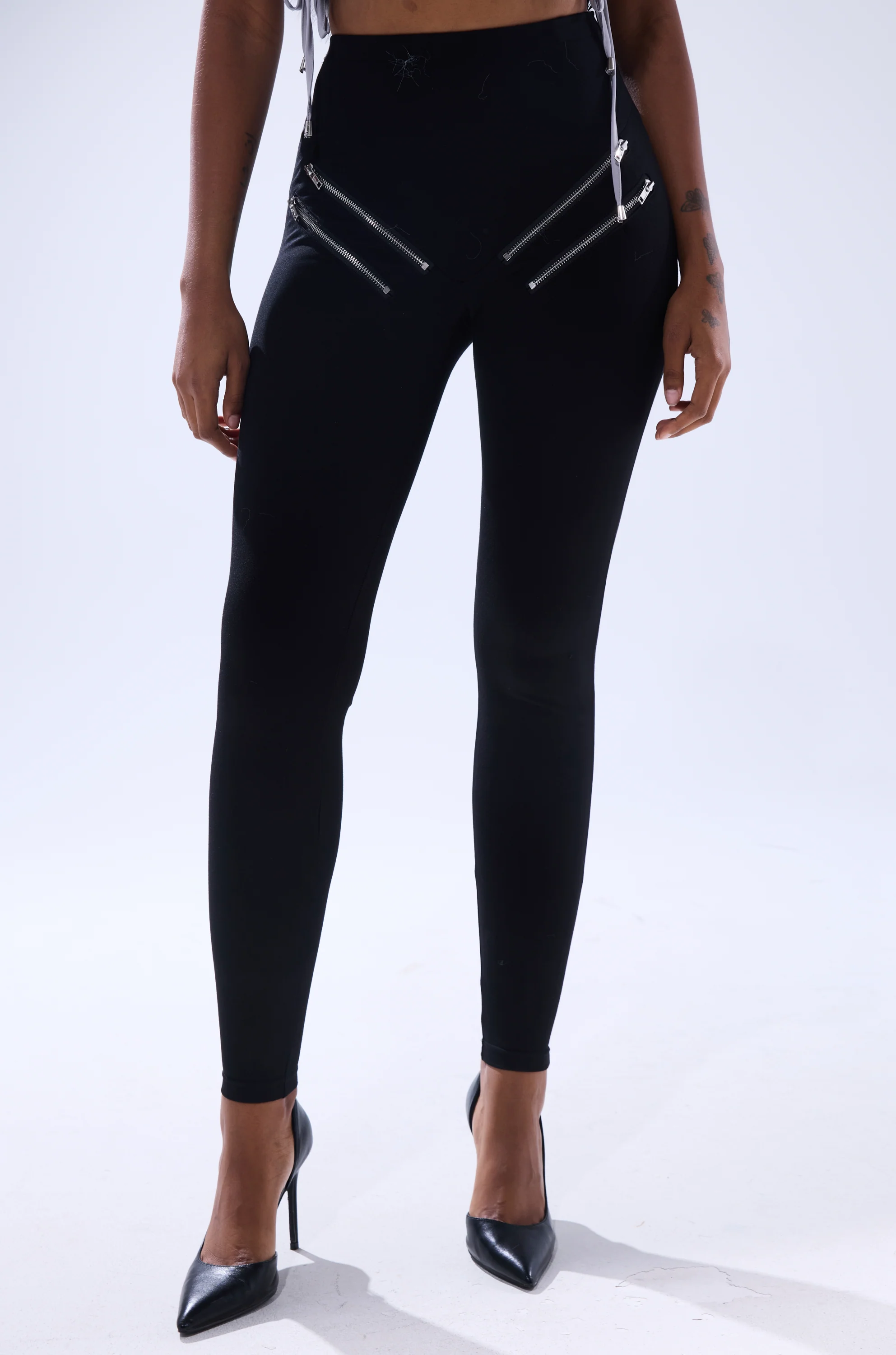 ZIP ME UP SEAMLESS LEGGING - Image 2