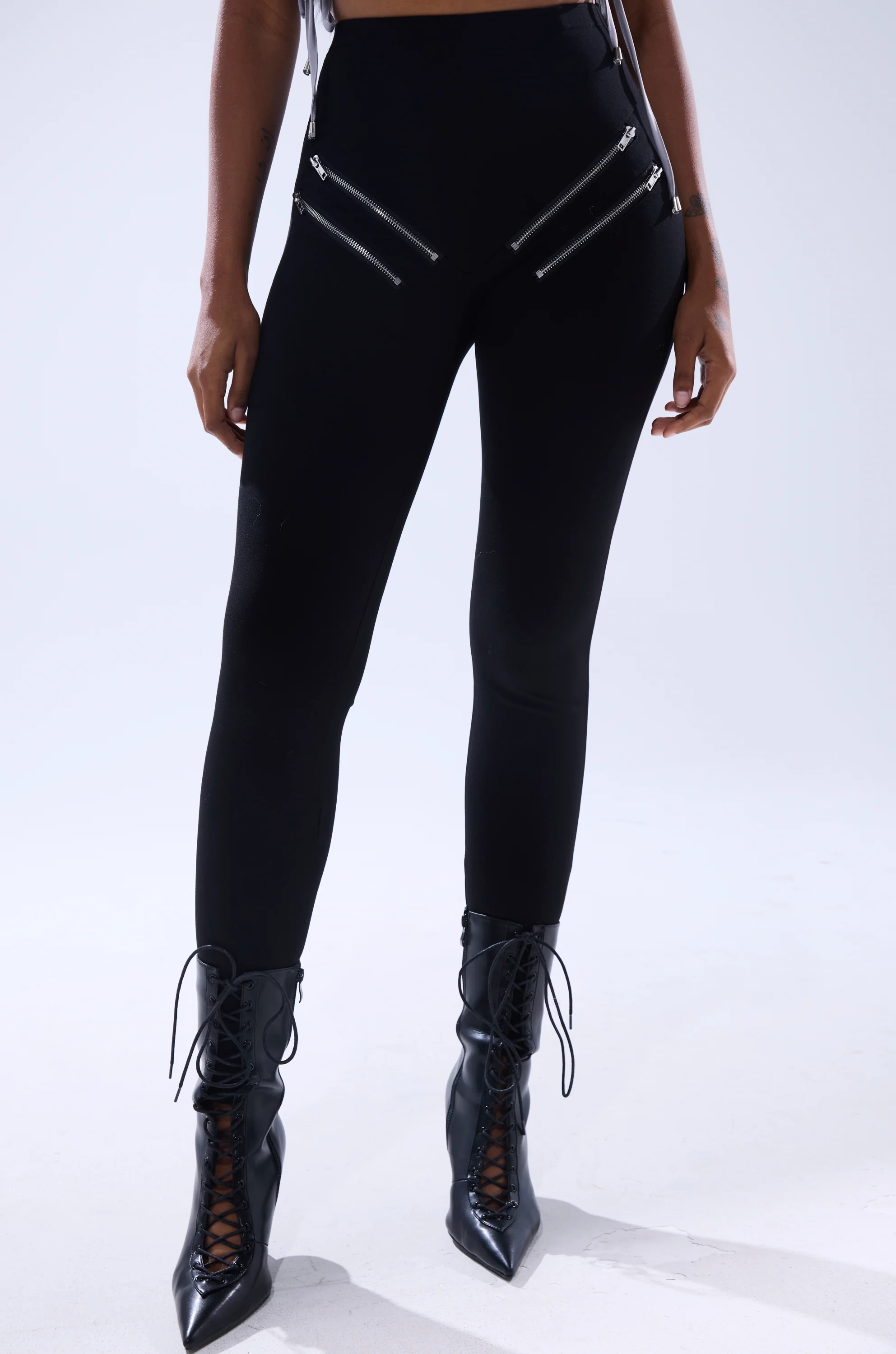 ZIP ME UP SEAMLESS LEGGING - Image 3